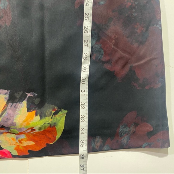 Trina Turk Black & Red Trousdale Floral Float V-neck Ruffles Sleeve Dress NWT 4 - Picture 14 of 16